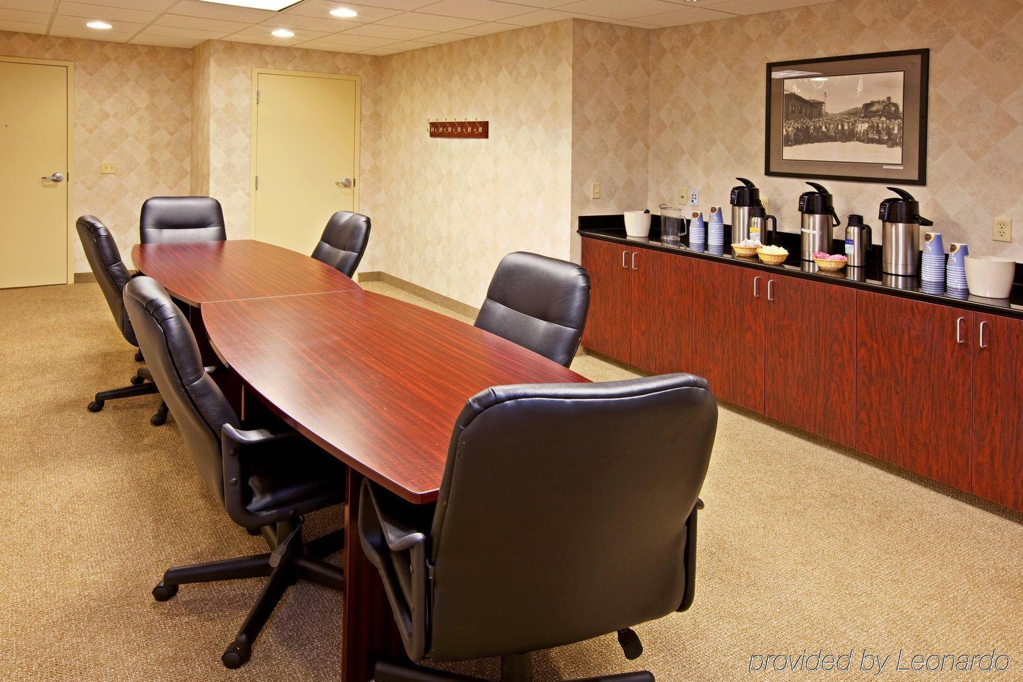 Holiday Inn Express Radcliff Fort Knox By Ihg Restaurant photo
