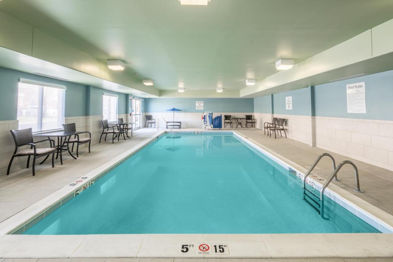 Holiday Inn Express Radcliff Fort Knox By Ihg Exterior photo